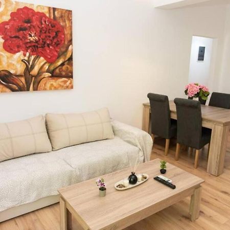 Renovated Spacious Flat 7Min To Subway Station- Aten Exteriör bild